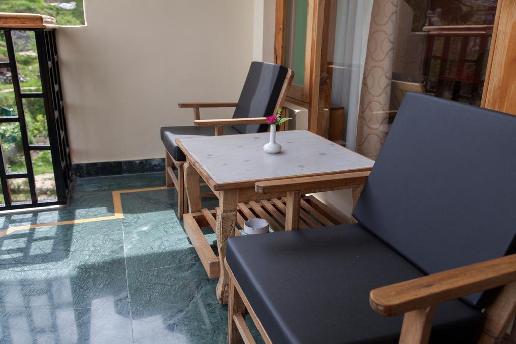 Hotel Naggar Delight Nagar  Δωμάτιο φωτογραφία