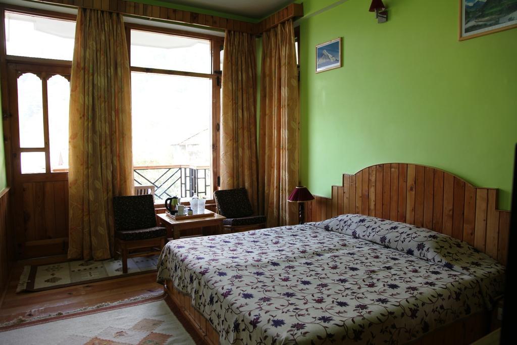 Hotel Naggar Delight Nagar  Δωμάτιο φωτογραφία